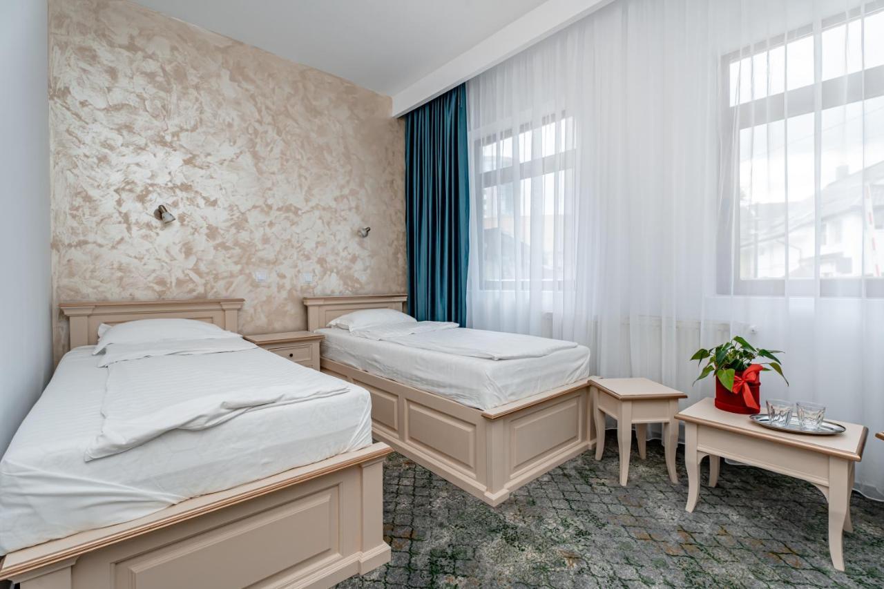 Hotel Rin Сибиу Экстерьер фото