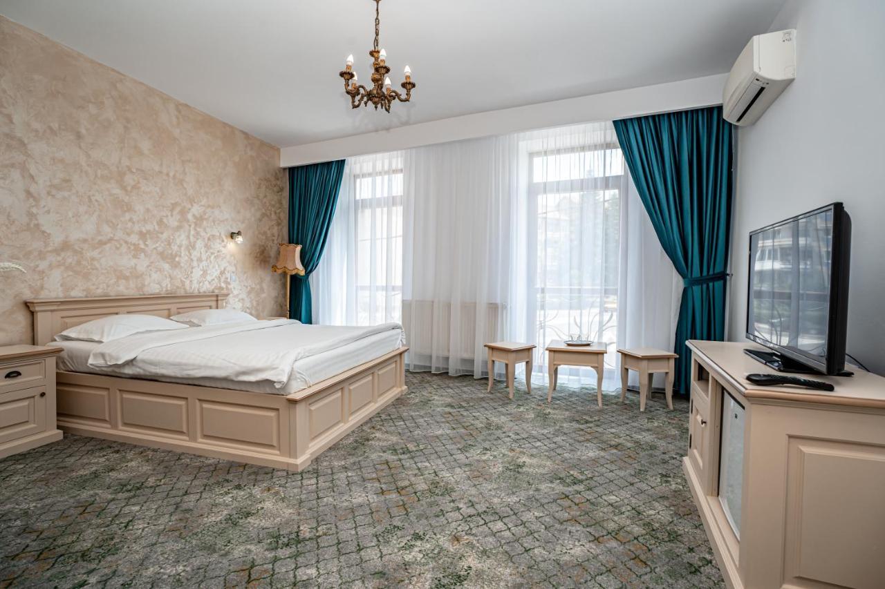 Hotel Rin Сибиу Экстерьер фото