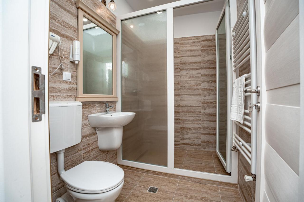 Hotel Rin Сибиу Экстерьер фото
