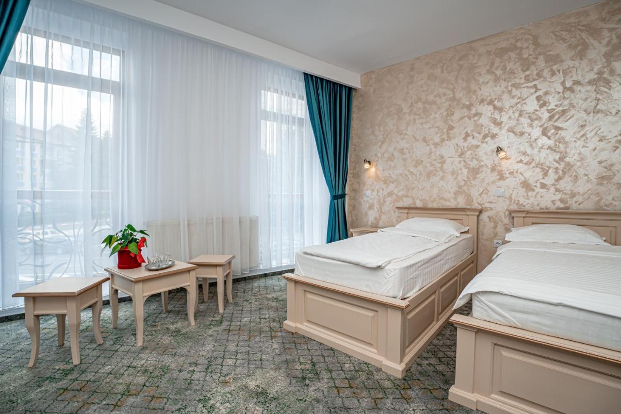 Hotel Rin Сибиу Экстерьер фото
