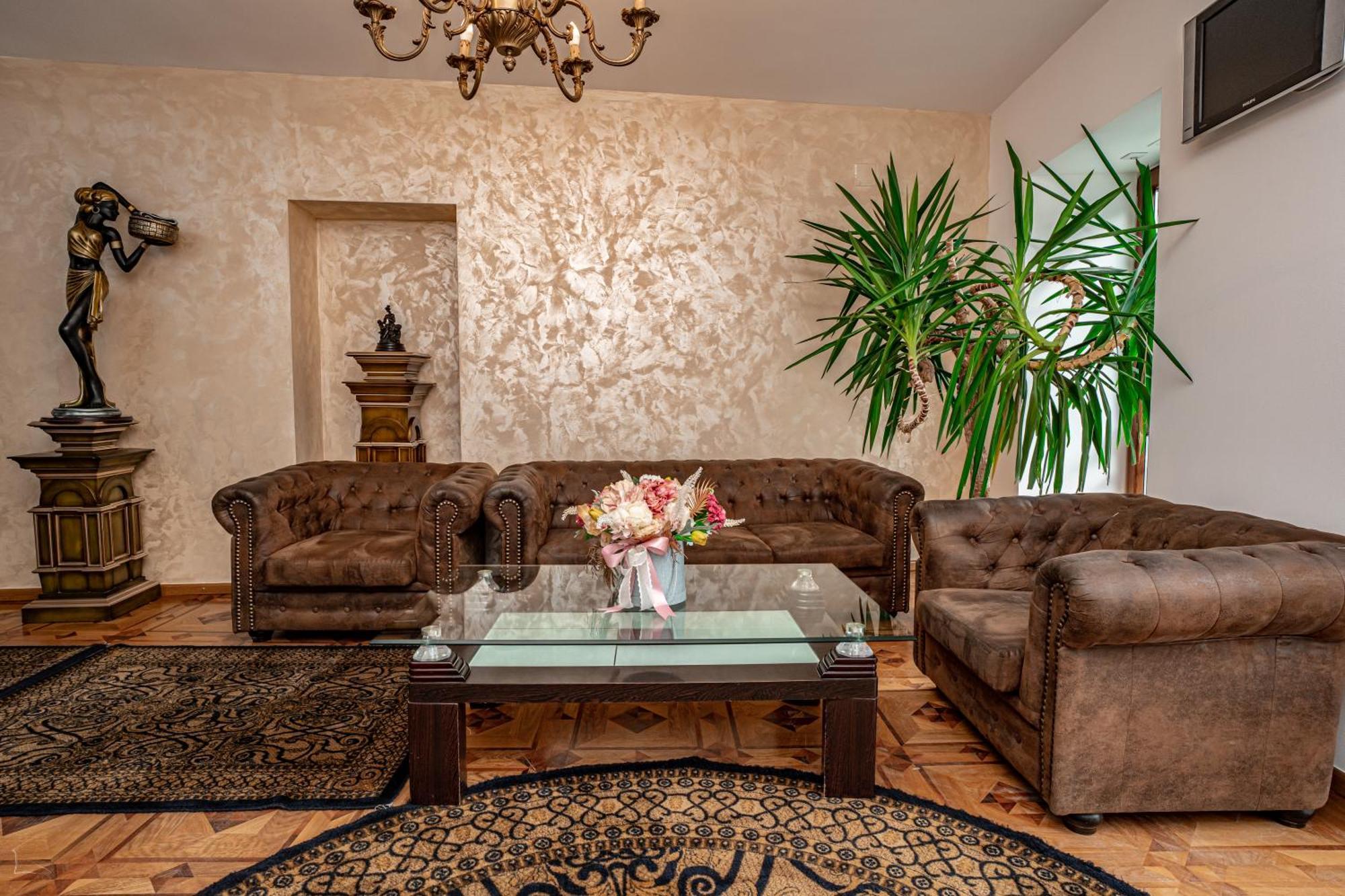 Hotel Rin Сибиу Экстерьер фото